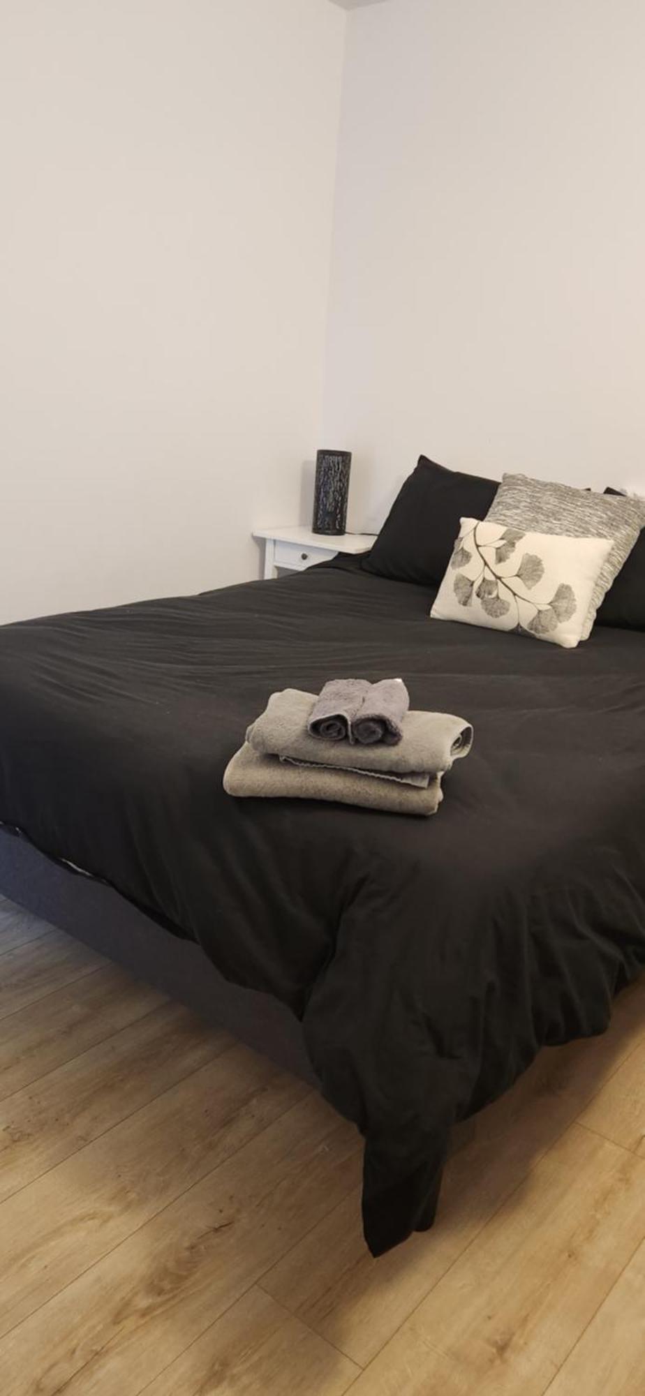 Apartment Spacieux 3 A 5 Minutes Du Vieux- *